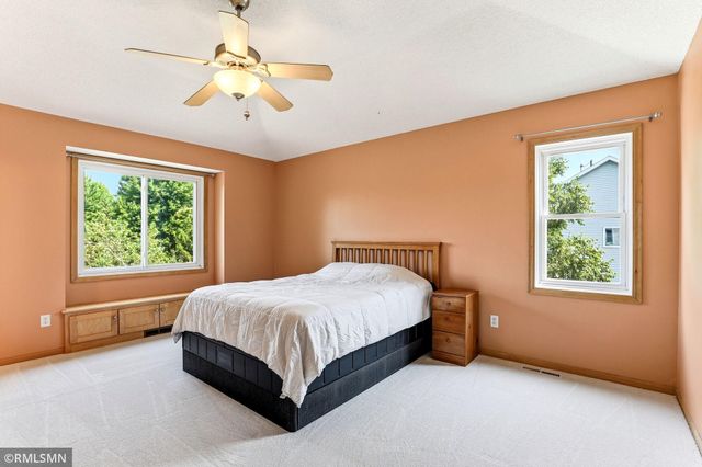 6911 Cambridge Road, Shakopee, MN 55379