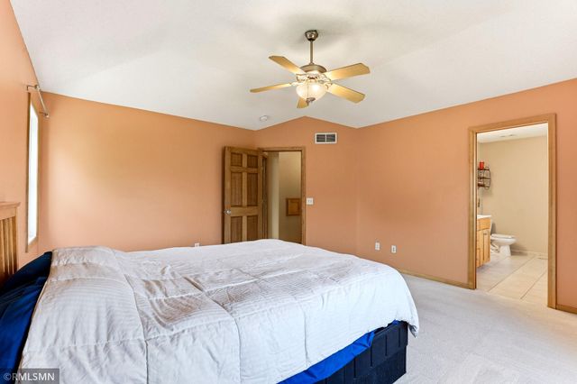 6911 Cambridge Road, Shakopee, MN 55379