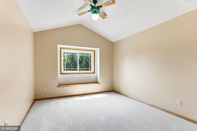 6911 Cambridge Road, Shakopee, MN 55379