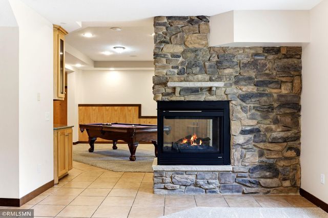 6911 Cambridge Road, Shakopee, MN 55379