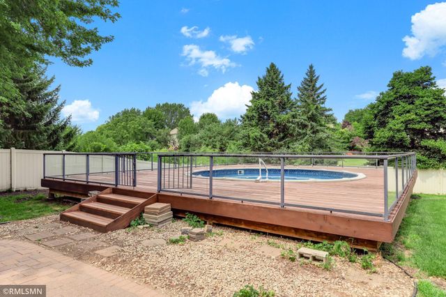6911 Cambridge Road, Shakopee, MN 55379