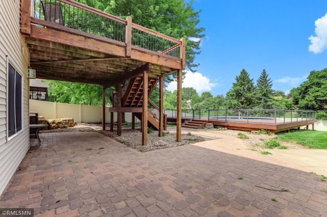 6911 Cambridge Road, Shakopee, MN 55379