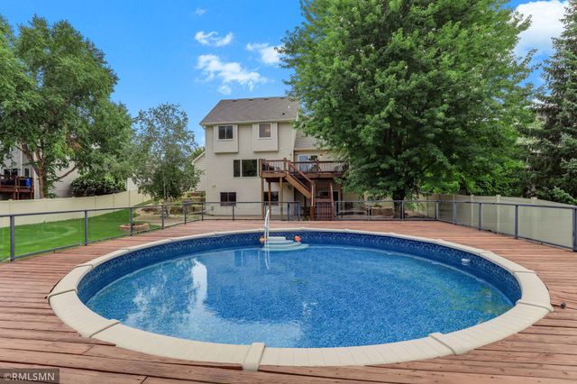 6911 Cambridge Road, Shakopee, MN 55379