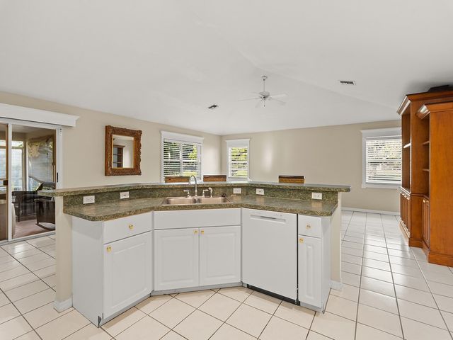 819 20th Avenue, Vero Beach, FL 32960