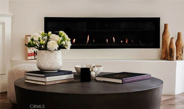 2100 Pine Ave, Manhattan Beach, CA 90266