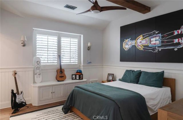 2100 Pine Ave, Manhattan Beach, CA 90266