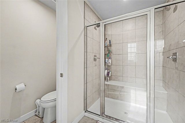 3268 Stoneleigh Road NE, Canton, OH 44721