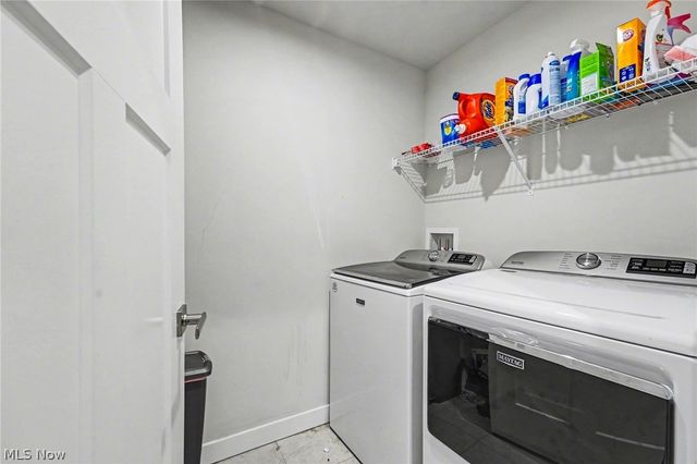 3268 Stoneleigh Road NE, Canton, OH 44721