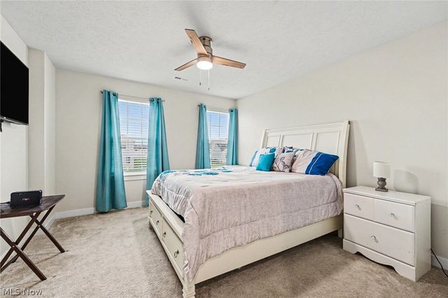 3268 Stoneleigh Road NE, Canton, OH 44721