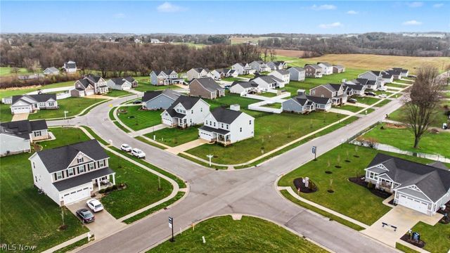 3268 Stoneleigh Road NE, Canton, OH 44721