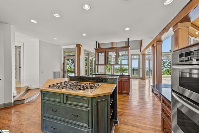 154 Raven Road, Landrum, SC 29356