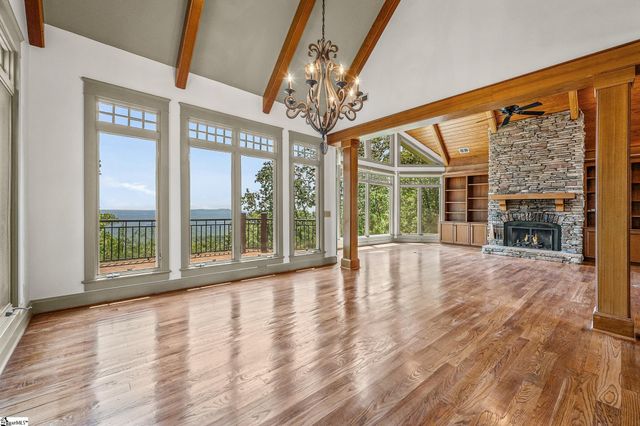 154 Raven Road, Landrum, SC 29356