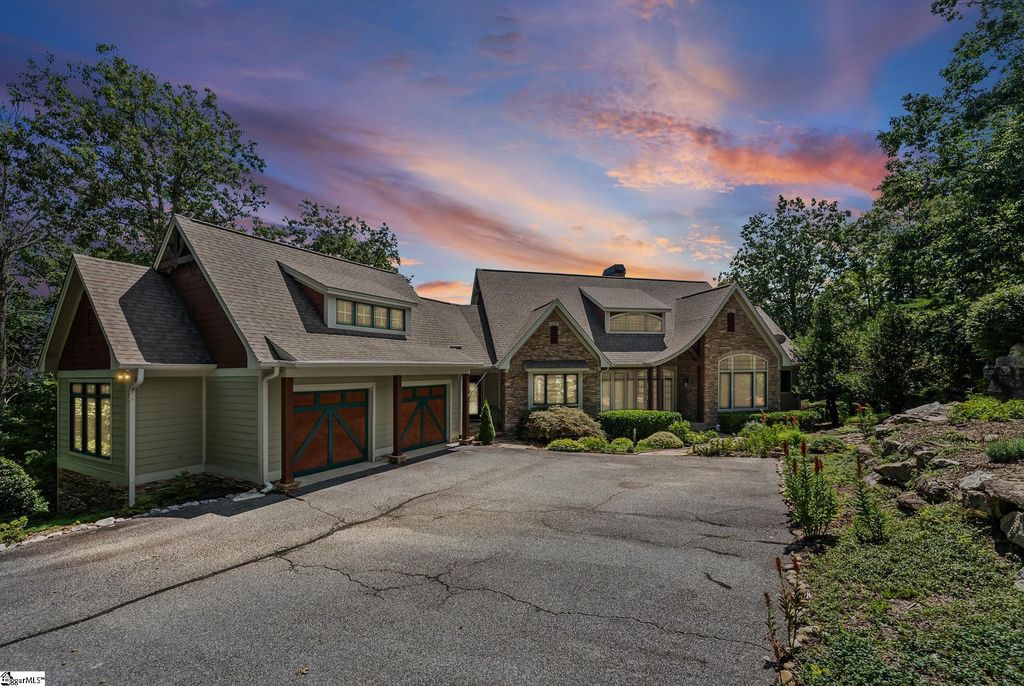 154 Raven Road, Landrum, SC 29356