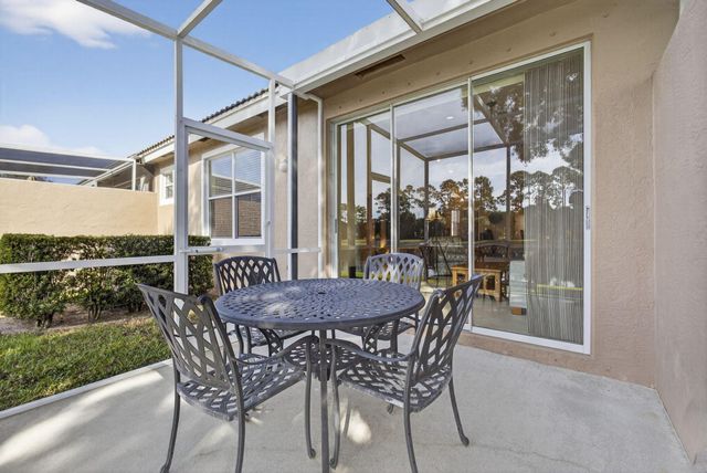 8638 Lineyard Cay, West Palm Beach, FL 33411