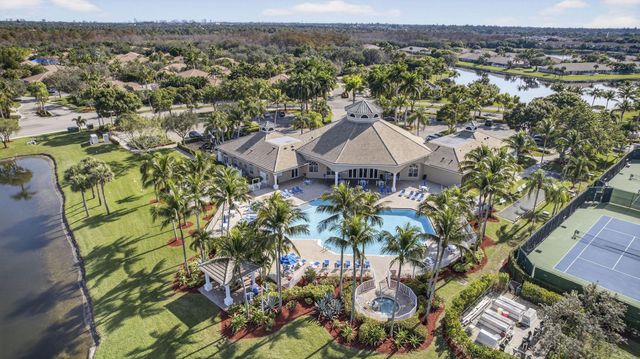 8638 Lineyard Cay, West Palm Beach, FL 33411