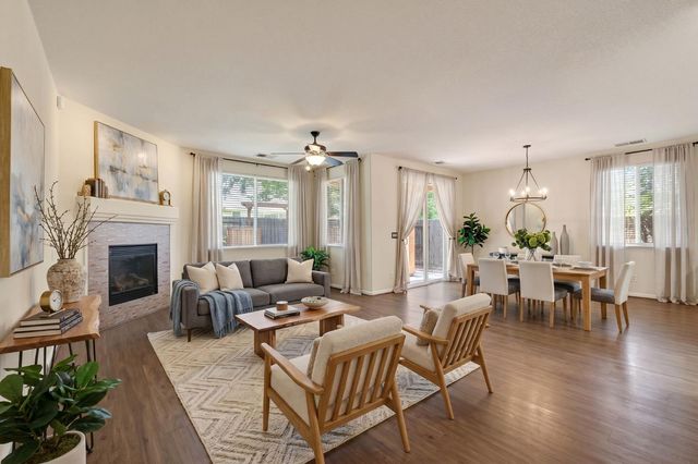 1022 Ashford Ln, Lincoln, CA 95648