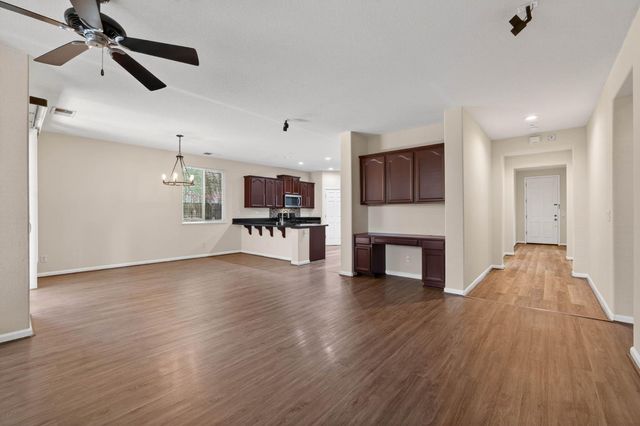 1022 Ashford Ln, Lincoln, CA 95648