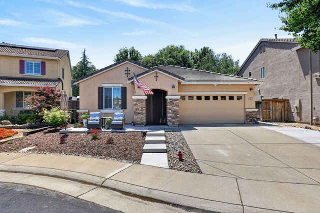 1022 Ashford Ln, Lincoln, CA 95648