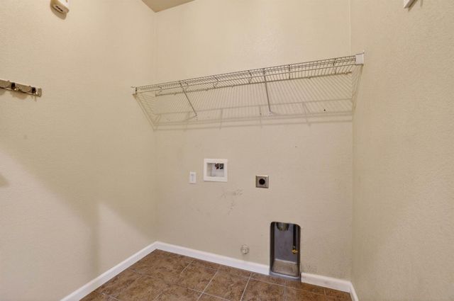 1022 Ashford Ln, Lincoln, CA 95648