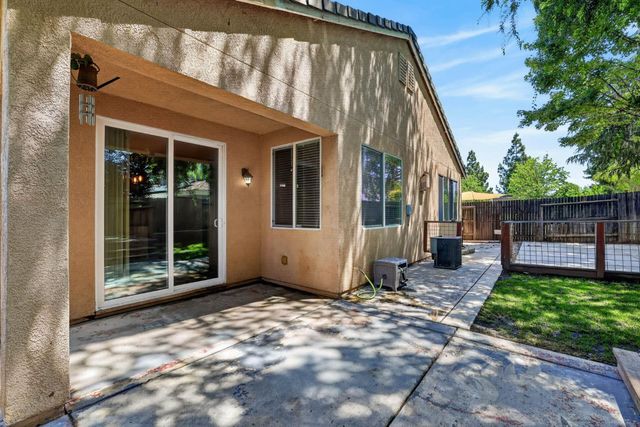 1022 Ashford Ln, Lincoln, CA 95648