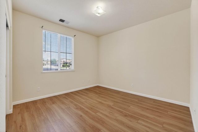 1022 Ashford Ln, Lincoln, CA 95648