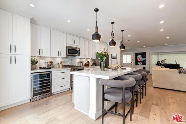 7404 Kentwood Avenue, Los Angeles, CA 90045