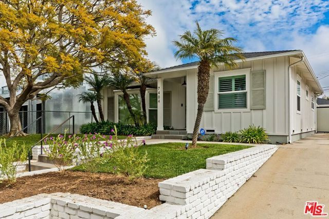 7404 Kentwood Avenue, Los Angeles, CA 90045
