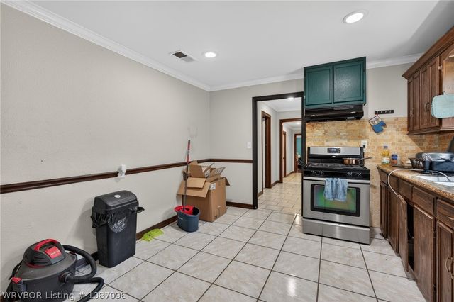 1604 Alma Boulevard, Van Buren, AR 72956