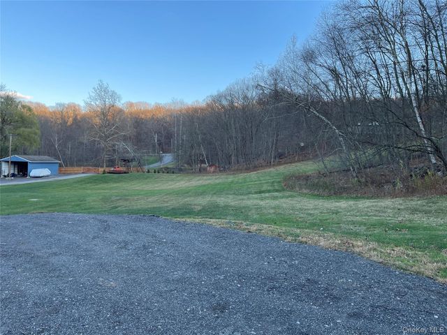 3412 Route 52, Stormville, NY 12582