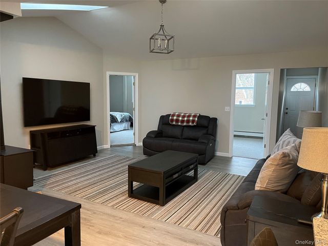 3412 Route 52, Stormville, NY 12582