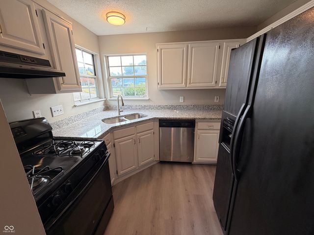 8506 Friendship Lane, Indianapolis, IN 46217