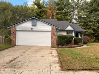 8506 Friendship Lane, Indianapolis, IN 46217