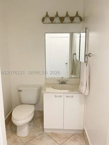 15616 NW 12th Mnr, Pembroke Pines, FL 33028