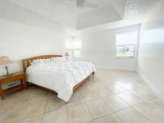 15616 NW 12th Mnr, Pembroke Pines, FL 33028