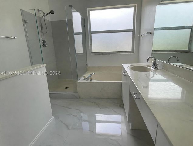 15616 NW 12th Mnr, Pembroke Pines, FL 33028