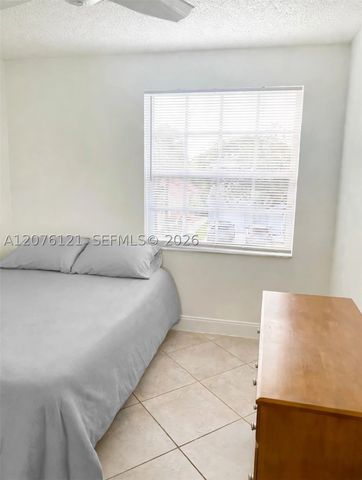 15616 NW 12th Mnr, Pembroke Pines, FL 33028
