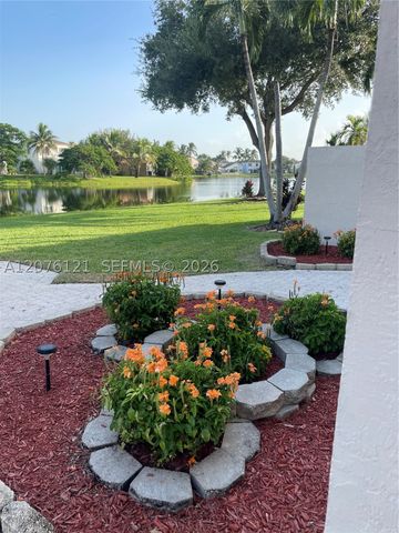 15616 NW 12th Mnr, Pembroke Pines, FL 33028