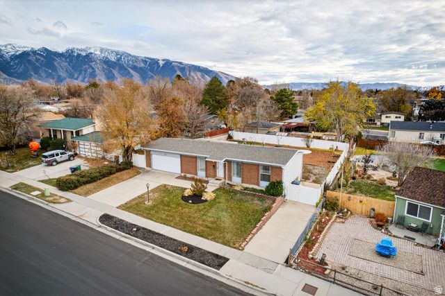 386 E PIONEER AVE, Sandy, UT 84070