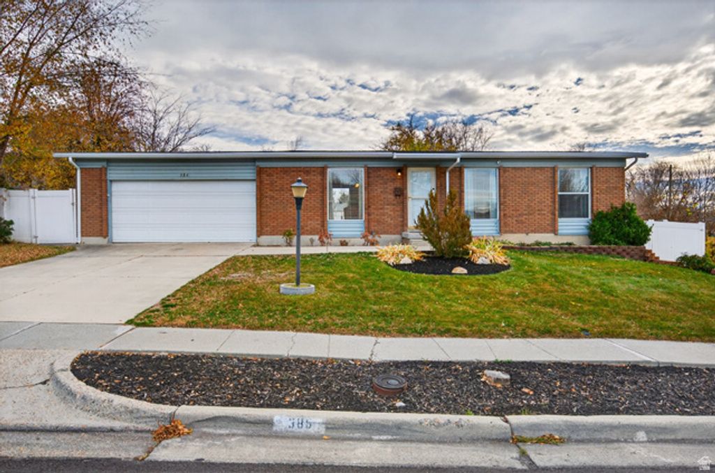 386 E PIONEER AVE, Sandy, UT 84070
