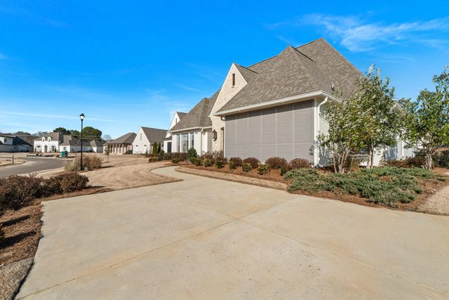 202 Parke Dr., Ridgeland, MS 39157