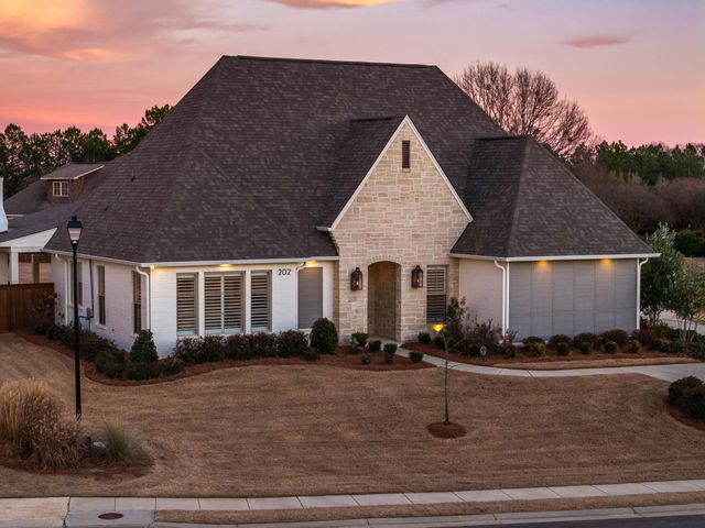 202 Parke Dr., Ridgeland, MS 39157