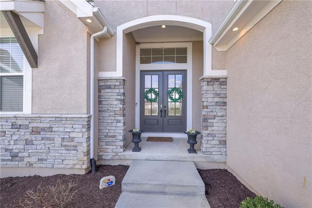 12839 W 173rd Terrace, Overland Park, KS 66221