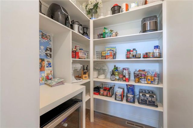 12839 W 173rd Terrace, Overland Park, KS 66221