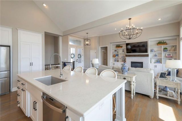 12839 W 173rd Terrace, Overland Park, KS 66221