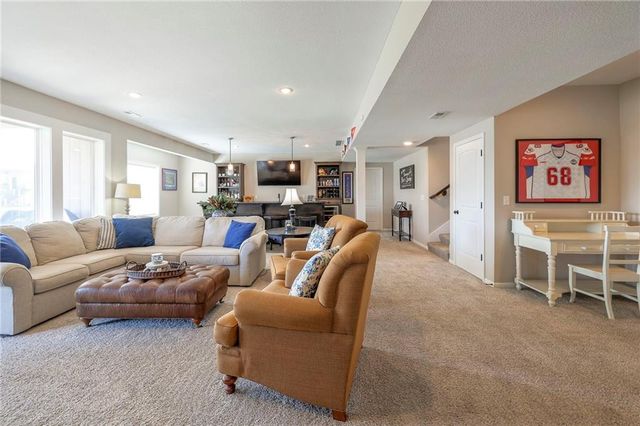 12839 W 173rd Terrace, Overland Park, KS 66221