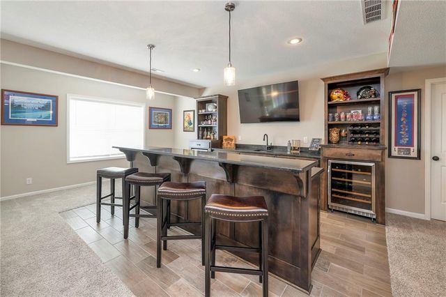 12839 W 173rd Terrace, Overland Park, KS 66221