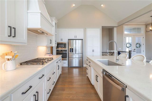 12839 W 173rd Terrace, Overland Park, KS 66221