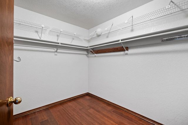 416 West Crest Dr, Kerrville, TX 78028