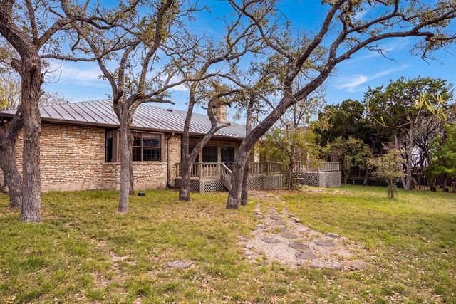 416 West Crest Dr, Kerrville, TX 78028