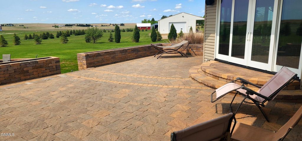 7079 Highway 8, Mott, ND 58646 photo 12